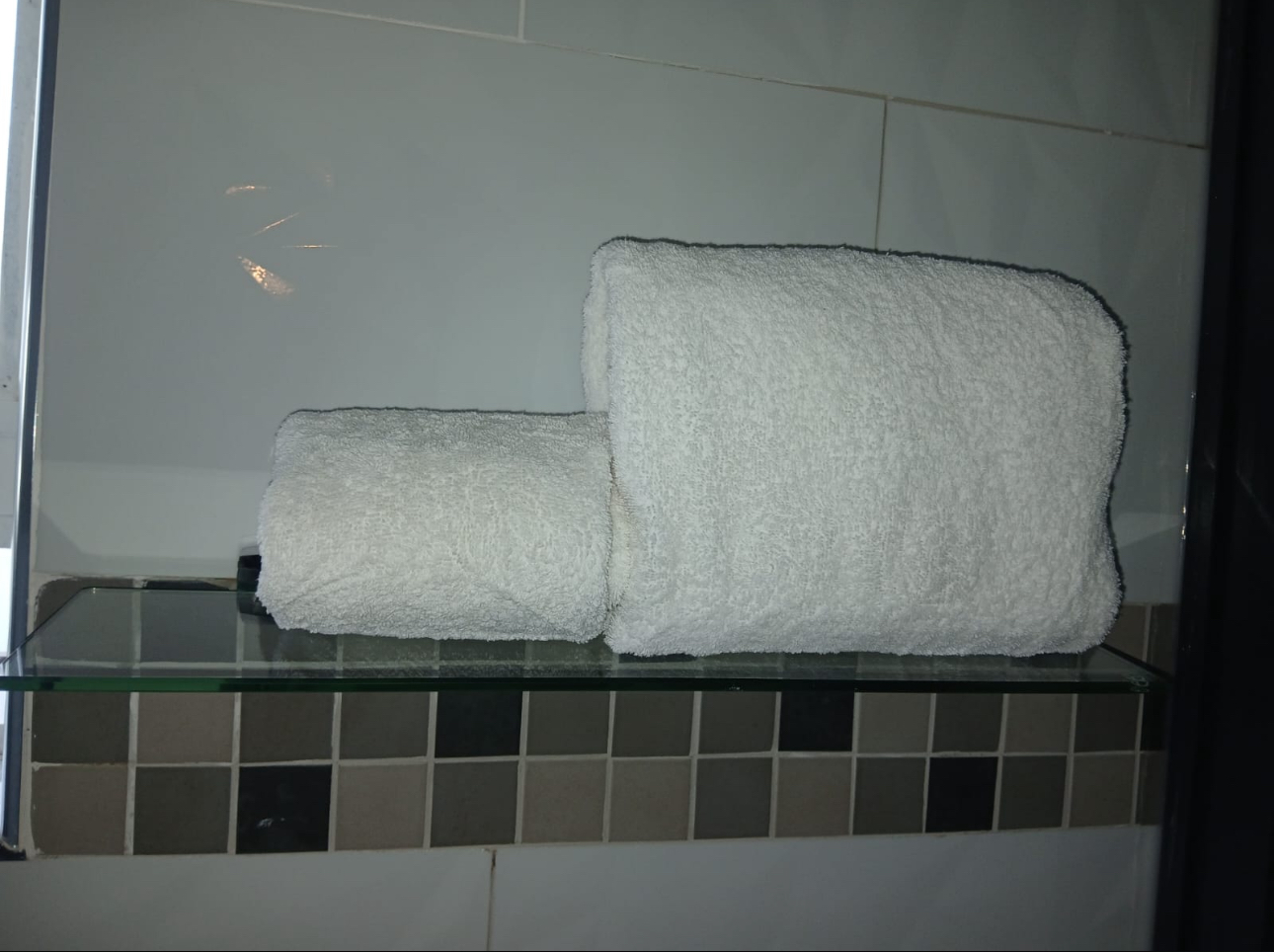 Twin Room - Air Conditioning and Modern Amenities